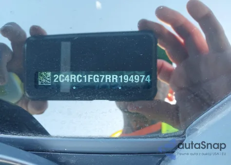 2024 Chrysler Pacifica Touring z USA, uszkodzony, nr VIN 2C4RC1FG7RR194974